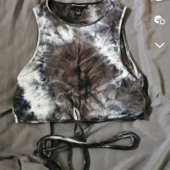 halter top - Picture 1 of 2